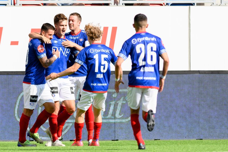 Osame Sahraoui, Henrik Udahl og Aron Dønnum sto bak Vålerengas scoringer mot LSK (Foto: Morten Mitchell Larød / SPORTFOTO)