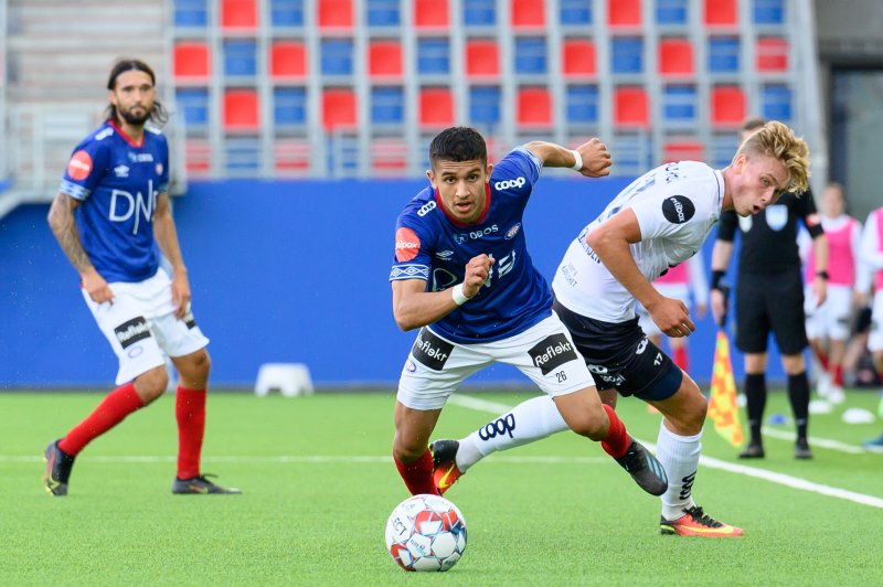 Osame Sahraoui spilte en god kamp for Vålerenga (Foto: Morten Mitchell Larød / SPORTFOTO)