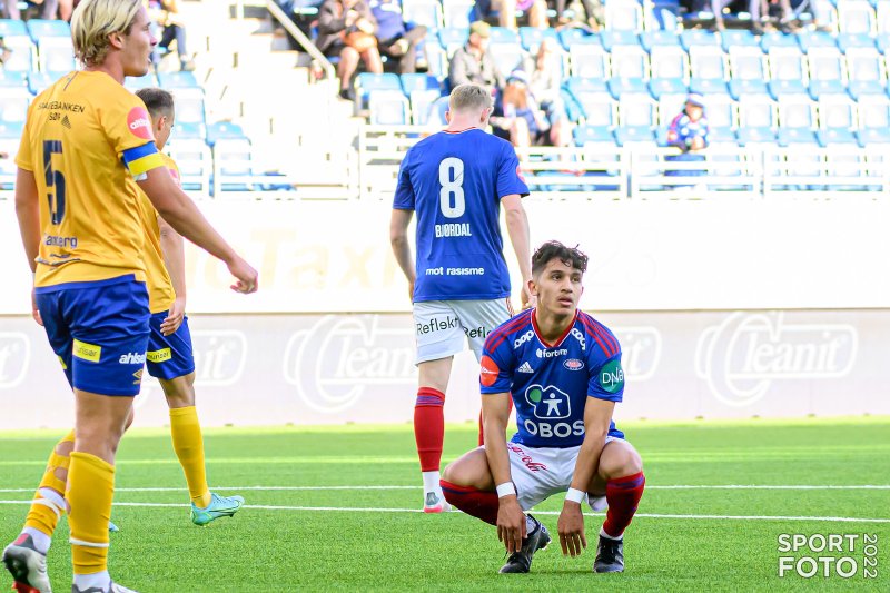 Osame Sahraoui fortviler (Foto: Morten Mitchell Larød / SPORTFOTO)