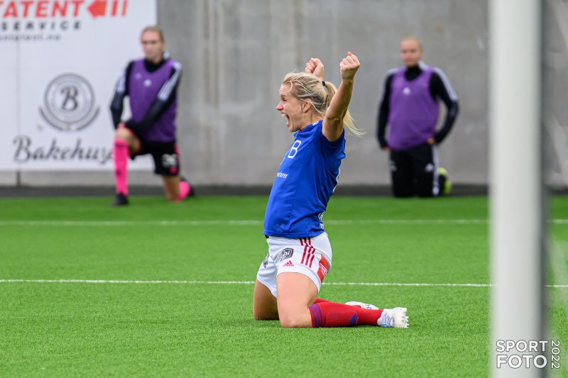 Elise Thorsnes har akkurat satt inn sitt 200. Toppseriemål (Foto: Morten Mitchell Larød / SPORTFOTO)