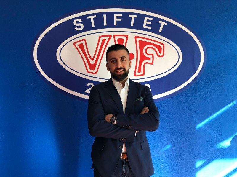 Salgssjef Mehran Amundsen-Ansari gleder seg stort over interessen rundt klubben (Foto: Viljam Brodal, Avisa Oslo)