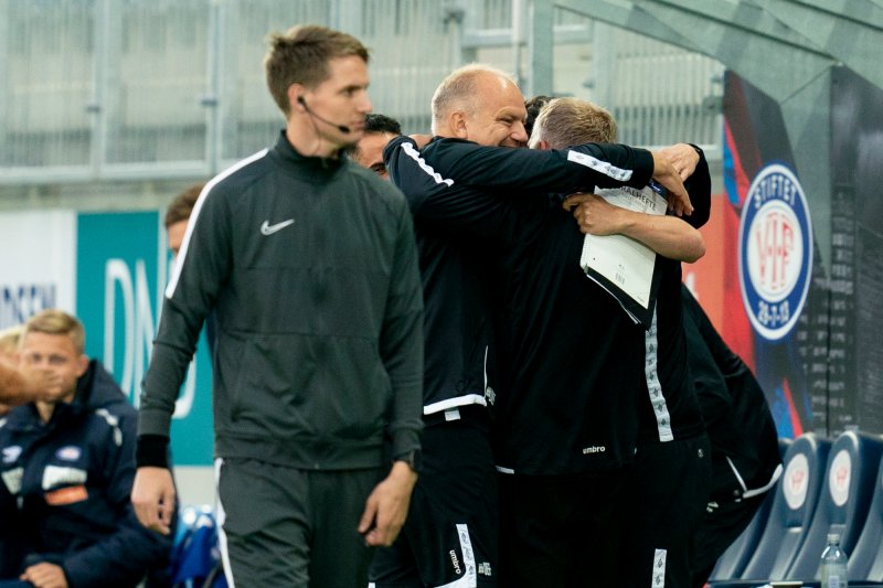Dag-Eilev Fagermo er strålende fornøyd med teamet. Her fra en seier på Intility Arena tidligere i år (Foto: Fredrik Hagen / NTB)