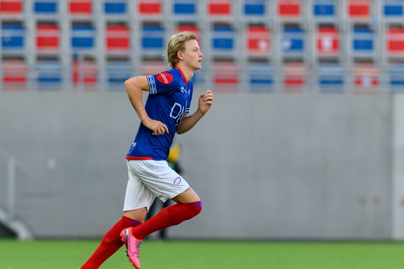 Odin Thiago Holm spilte hele kampen for Vålerenga 2. Her i aksjon i lørdagens kamp mot Bodø/Glimt (Foto: Morten Mitchell Larød / SPORTFOTO)
