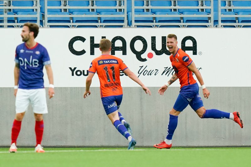 Hólmbert Fridjónsson sendte Aafk i ledelsen på Intility Arena (Foto: Fredrik Hagen / NTB scanpix)