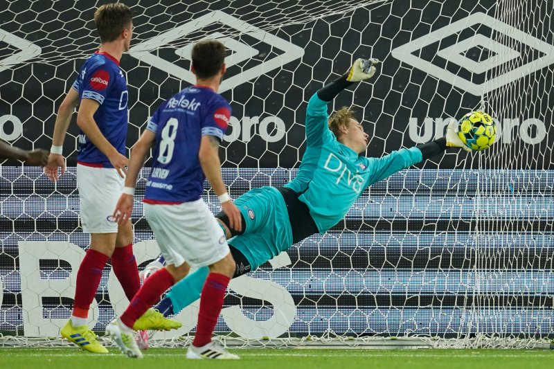 Kristoffer Klaesson er i strålende form om dagen. Her varter han opp med en feberredning mot Mjøndalen (Foto: Heiko Junge / NTB)