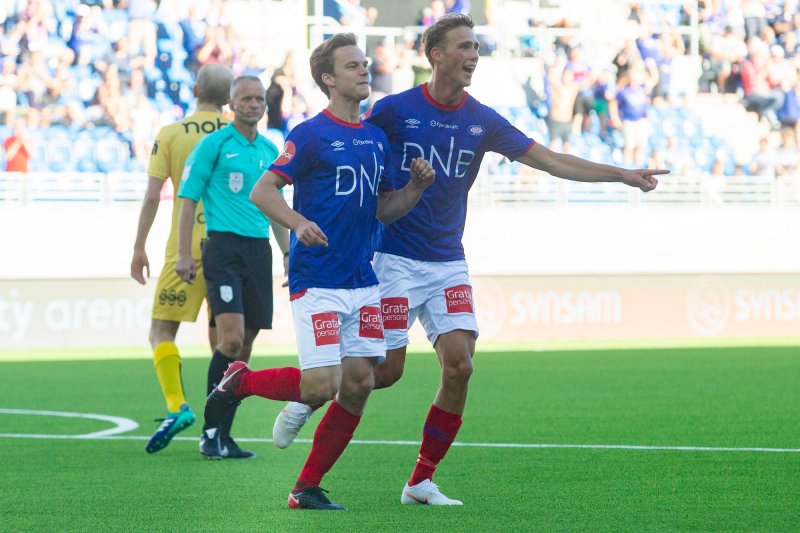 Felix Horn Myhre jubler for sitt første A-lagsmål for Vålerenga (Foto: Fredrik Hagen / NTB scanpix)