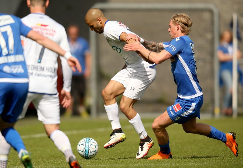 Amin Nouri i duell med Sandefjords André Sødlund i lørdagens kamp (Foto: Ørn Borgen / NTB scanpix)