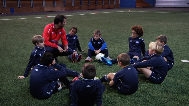 Sportslig ansvarlig for gutter 10-11 år, David Ribeiro forteller om dagens treningsøkt